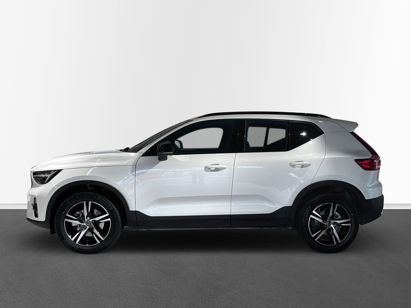 Bild 3 av Volvo XC40 B4 FWD Bensin Plus Dark