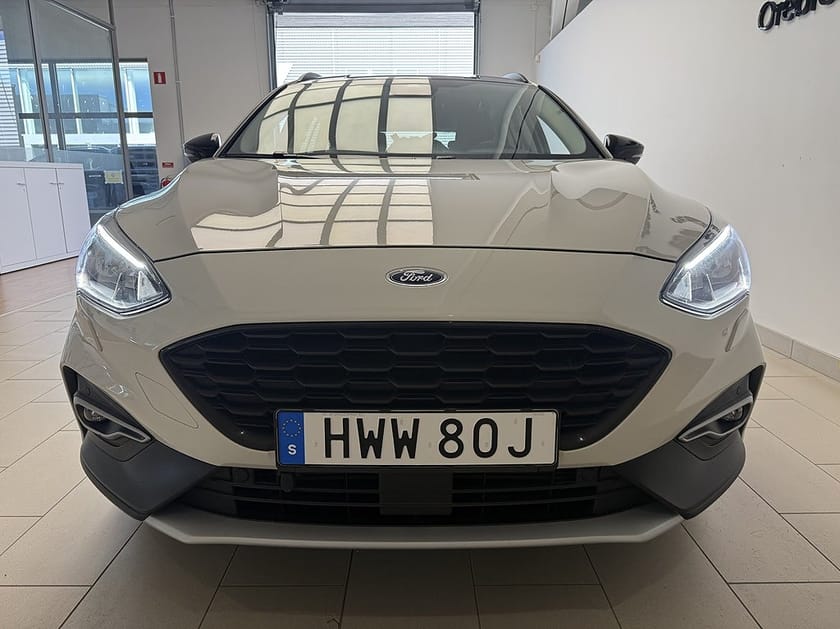 Bild 3 av Ford Focus Active Kombi 1.0 125HK I Dragkrok I Bkamera|Farthållare|V-hjul