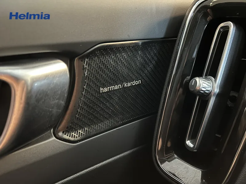 Bild 15 av 16 – Volvo XC40 T2 FWD Momentum Advanced