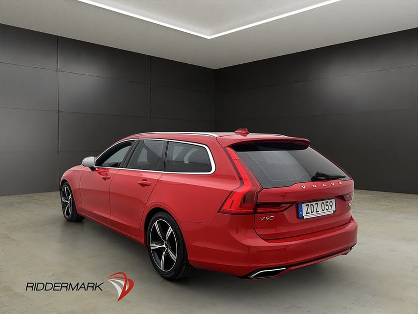 Bild 5 av Volvo V90 D4 R-Design VOC Adaptiv-Fart Värmare 0.44l/mil