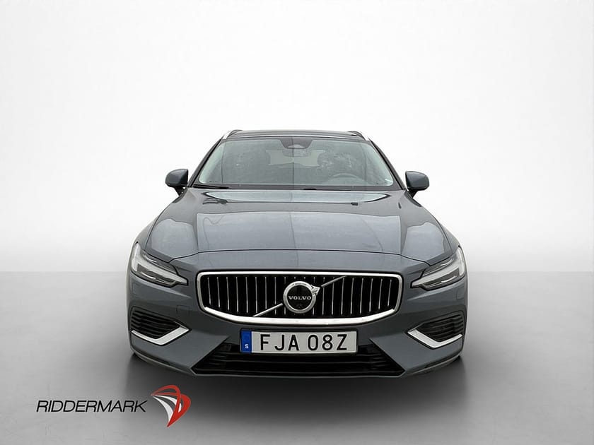 Bild 2 av Volvo V60 Recharge T6 AWD 350hk MOMS 360° Värm Drag CarPlay