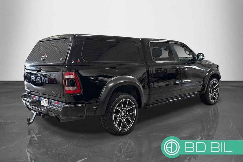 Bild 4 av RAM 1500 Crew Cab Dodge 5.7 V8 HEMI Laramie PANORAMA DRAGKROK MOMS