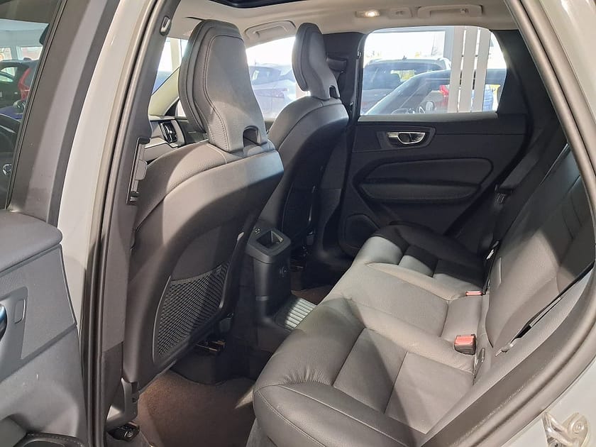 Bild 5 av Volvo XC60 T6 Recharge Plus Dark Edition plug in AWD 350HK 4x4 Pa