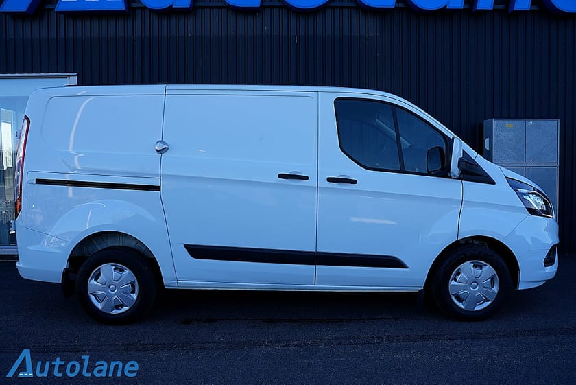 Bild 4 av Ford Transit Custom 280 2.0 Nyservad, PDC, inrett skåp. MOMS 131hk