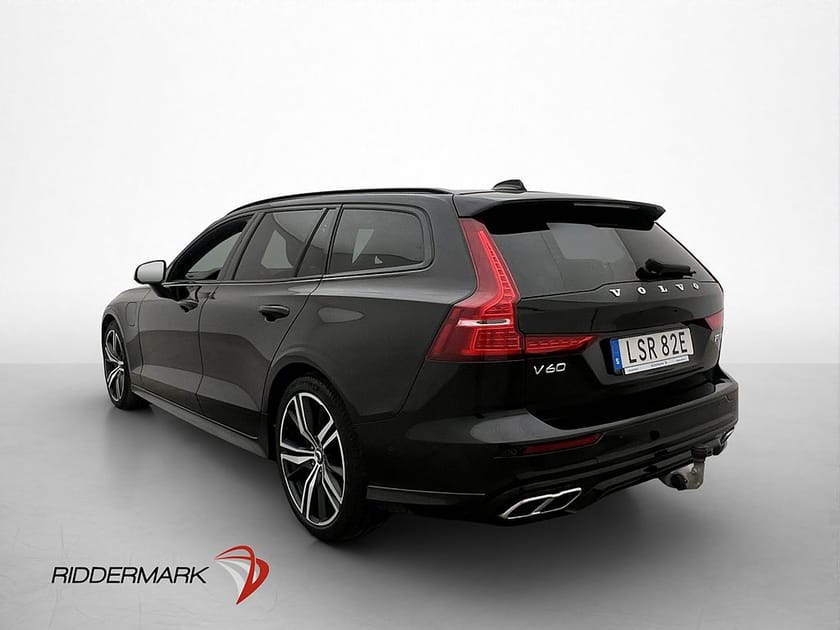 Bild 5 av Volvo V60 T8 AWD R-Design Pano H/K 360° Nav Drag Värmare HuD