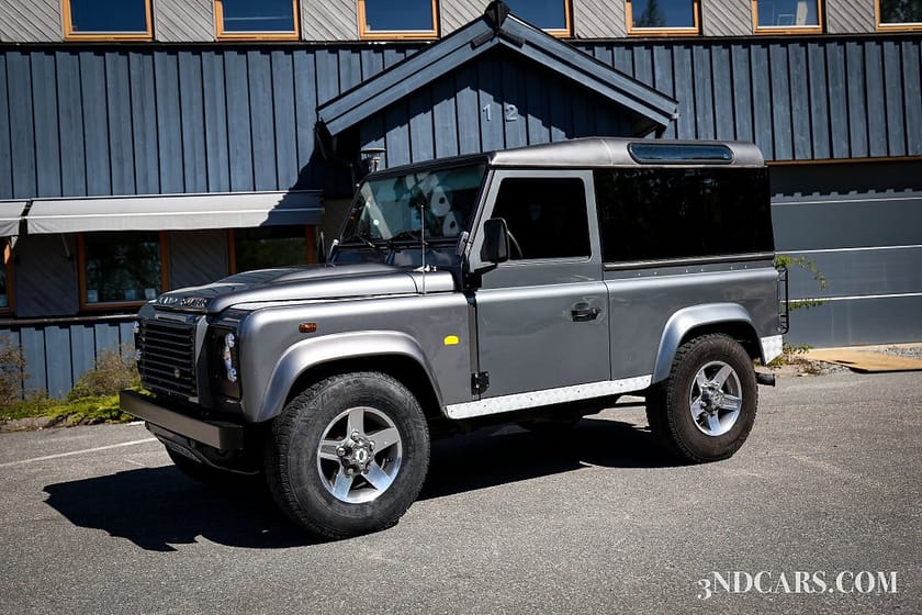 Bild 1 av Land Rover Defender 90 Kombi 2.4 TD4 4x4 SVENSKSÅLD