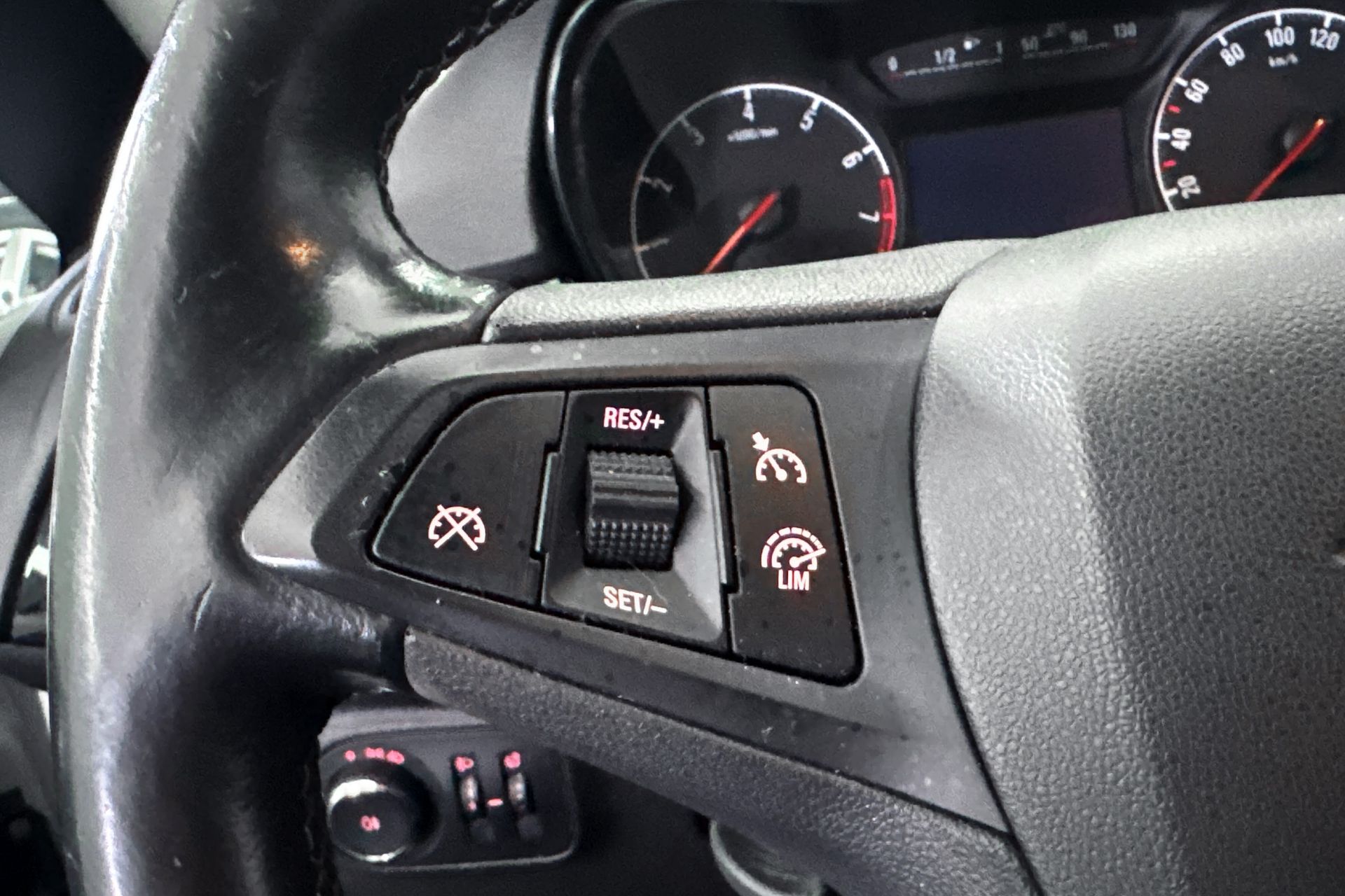 Opel Corsa 1,4 ENJOY PLUSPAKET 2017, bild 6/12