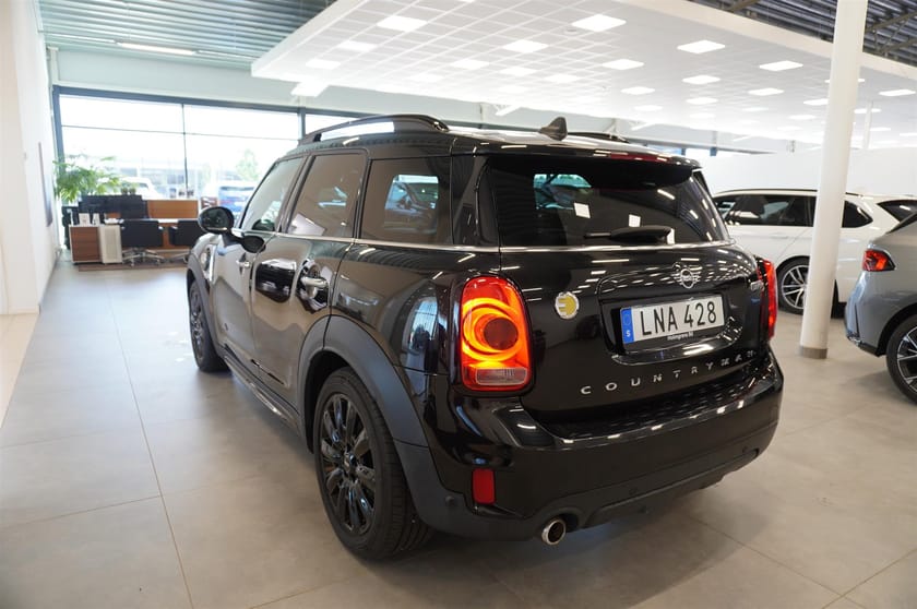 Bild 3 av MINI Countryman Cooper SE ALL4 Excitement Läder Adaptiva LED Navi