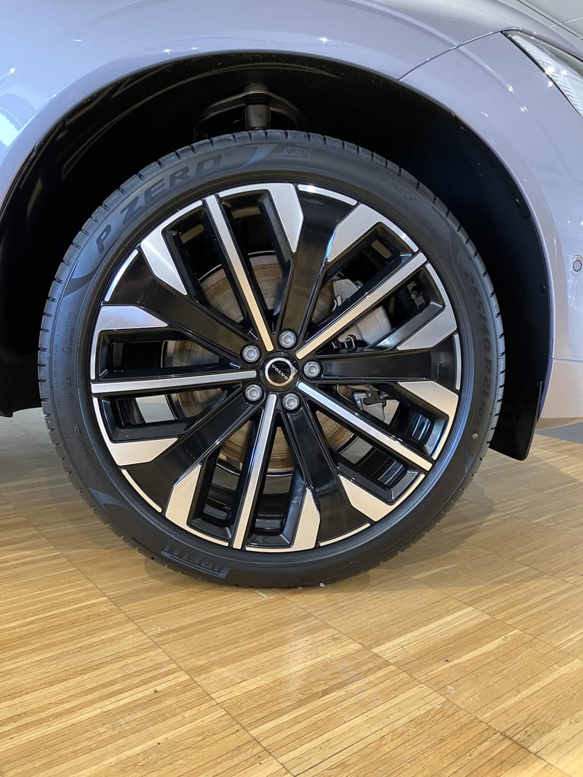 Bild 5 av Volvo XC60 T8 Plus Dark Nordic Edition