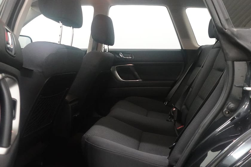 Bild 5 av Subaru Outback 2.5 4WD Dragkrok Motorvärmare Farthållare Fin skicket