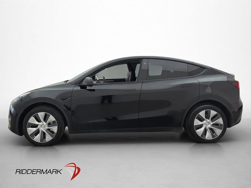 Bild 5 av Tesla Model Y Long Range AWD Svensksåld Panorama Drag