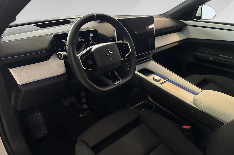Polestar 4 Long Range Dual motor bilde 11