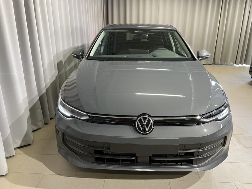 Bild 2 av Volkswagen Golf LIFE EDITION 1,5 TSI 150 HK, Metallic