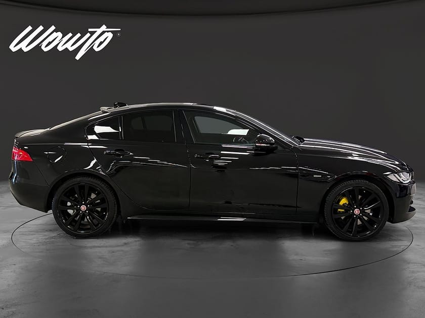 Bild 3 av Jaguar XE 25t AWD 250HK R-Sport /Median /B-Kamera