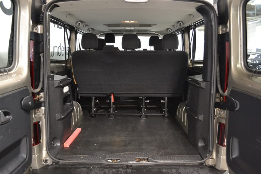 Bild 5 av Opel Vivaro Kombi 1,6 CDTI BITURBO 125hk