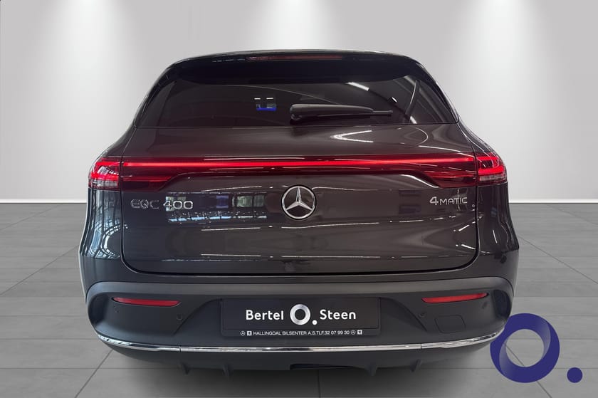 Bilde 4 av Mercedes-Benz EQC 400 4MATIC AMG Line|HUD| Burmester|360° kamera|Soltak|4MATIC