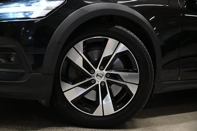Bild 2 av Volvo V60 Cross Country B4|AWD|Geartronic|Advanced|Kamera|Drag|1Ägare|Momsbil