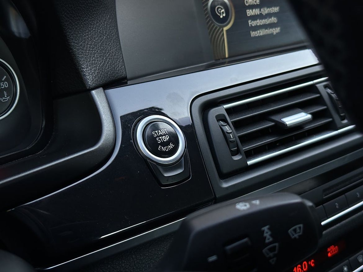 BMW 520d Sedan, bild 18 av 19