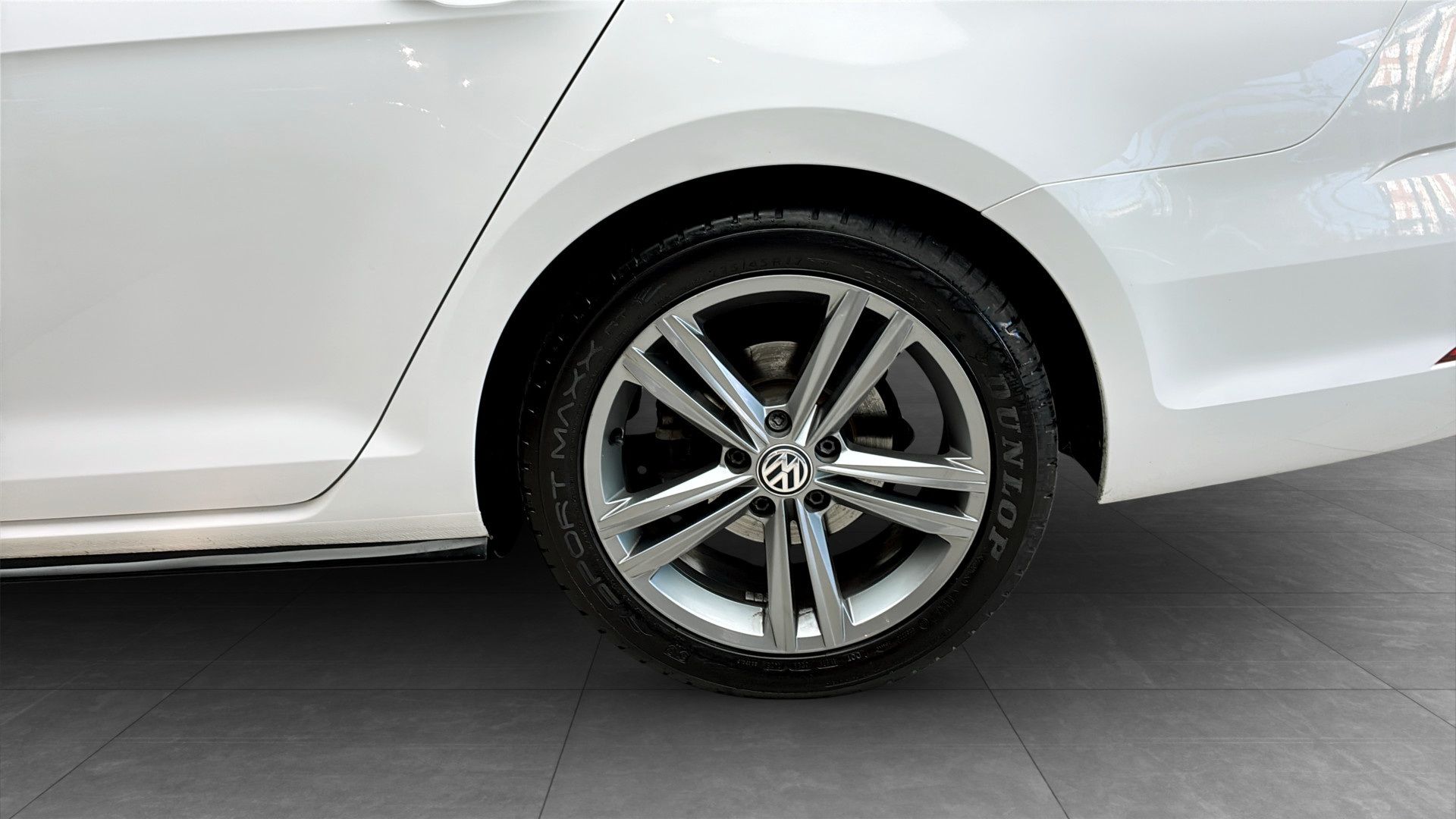 Volkswagen Golf 1.5 TSI R-Line 2019, kuva 6/10