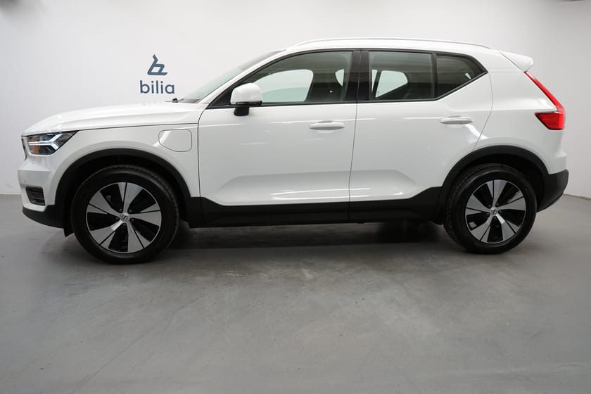Bild 2 av Volvo XC40 T5 Twin Engine Momentum Edition, Dragkrok