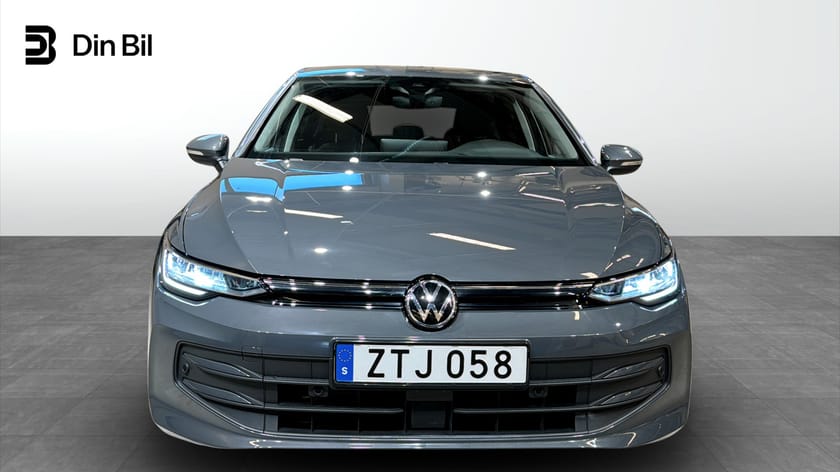 Bild 4 av Volkswagen Golf eTSI150 DSG Life P-värmare/Backkamera