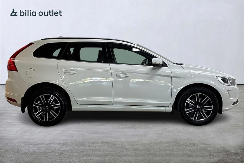 Bild 5 av Volvo XC60 D4 AWD Momentum BE 190hk Drag P-värm Rattvärm PDC