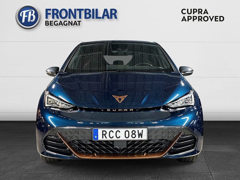 Bild 2 av CUPRA Born e-boost 59 59kwh/231hk/Navi/Adaptiv Fart/B-Kamera/19`"