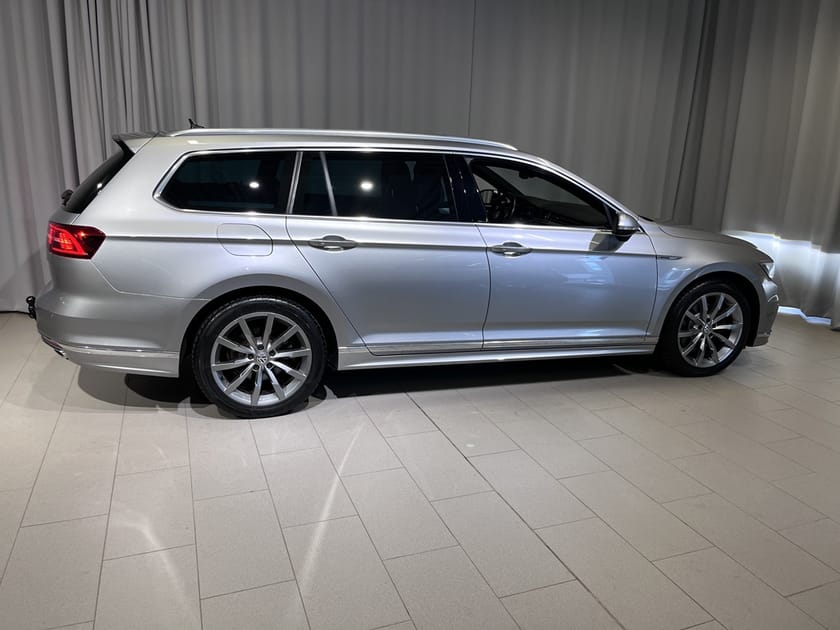 Bild 4 av Volkswagen Passat Sportscombi SC R-Line 2.0 TDI 4M DSG 190hk, DRAG/LÄDER