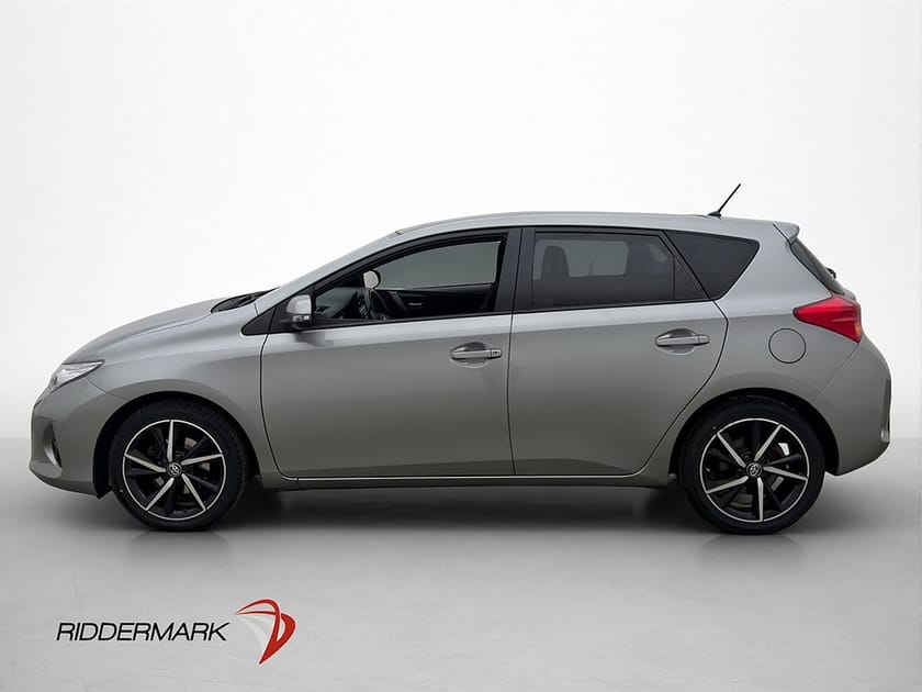 Bild 4 av Toyota Auris 1.6 132hk Style Panorama Kamera Farthållare
