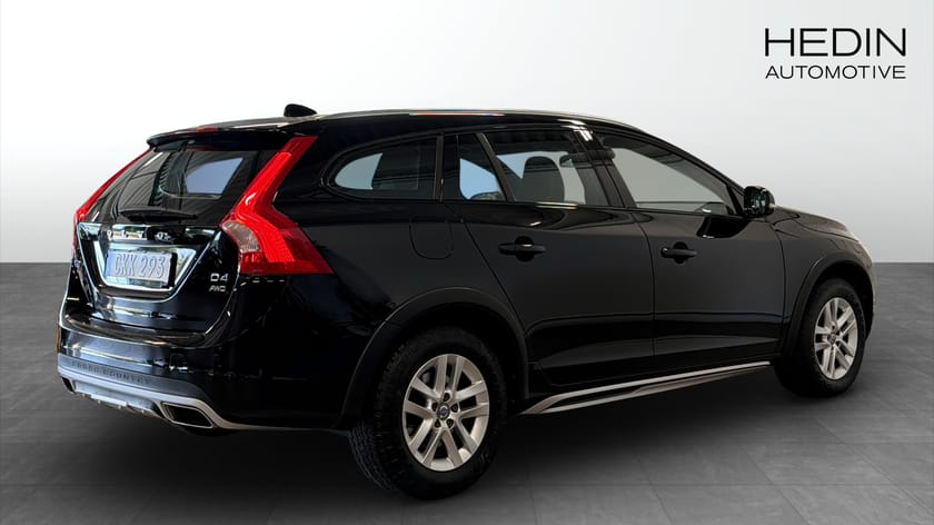 Bild 2 av Volvo V60 Cross Country D4 AWD 190hp Momentum Business Edition