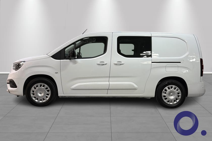 Bilde 2 av Opel Combo-e Cargo XL L2 50 kWh | CRUSIE CONTROL, KAMERA, CARPLAY++