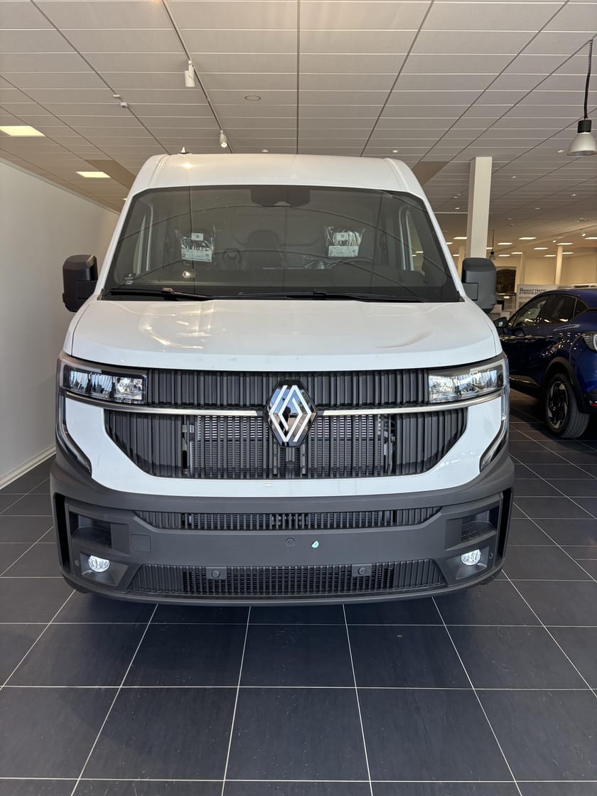 Bild 2 av Renault Master Skåp Nordic Li 150 L2H2  Automat/Drag/Backkamera/Navigering