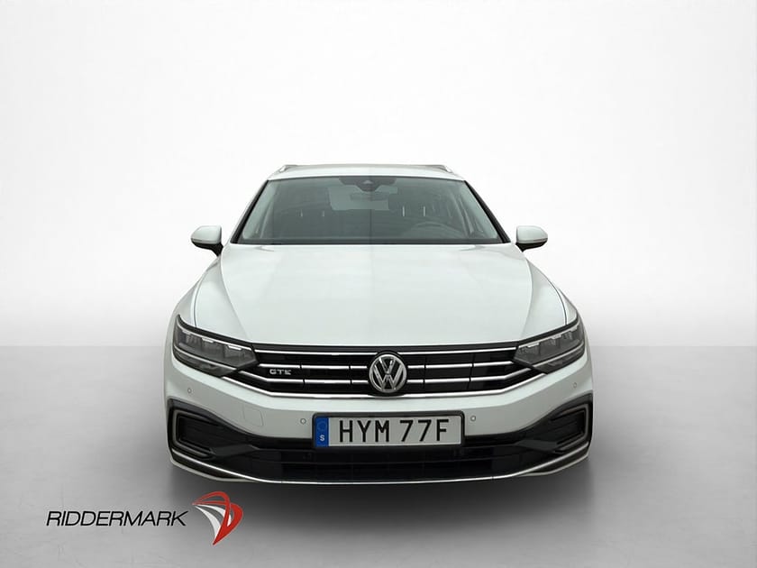 Bild 2 av Volkswagen Passat Sportscombi GTE 1.4 TSI Kamera Värmare Navi Drag LED