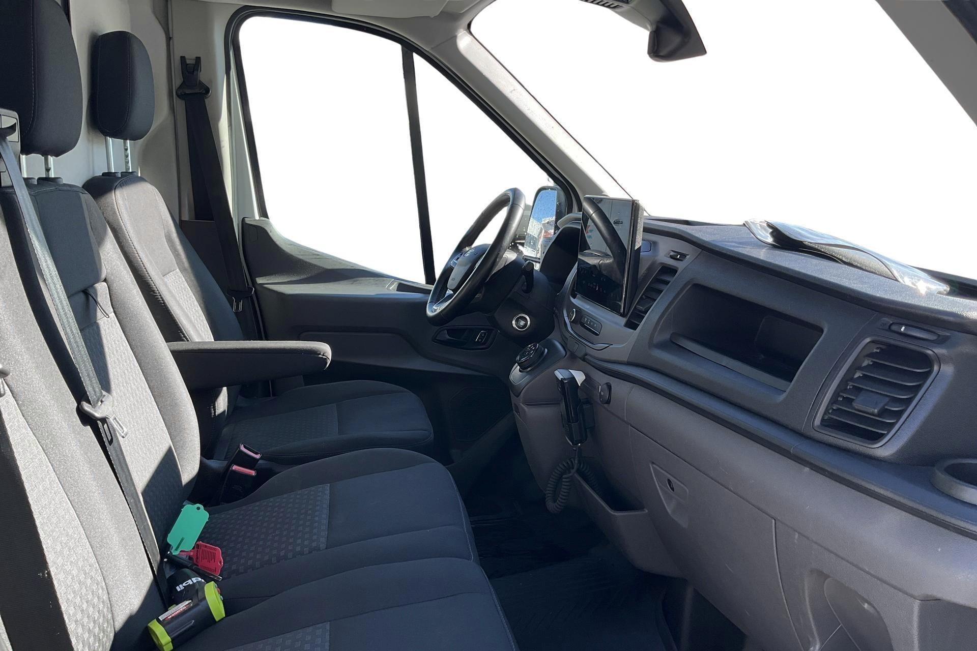 Ford Transit E-Transit 350 2022, photo 7/10