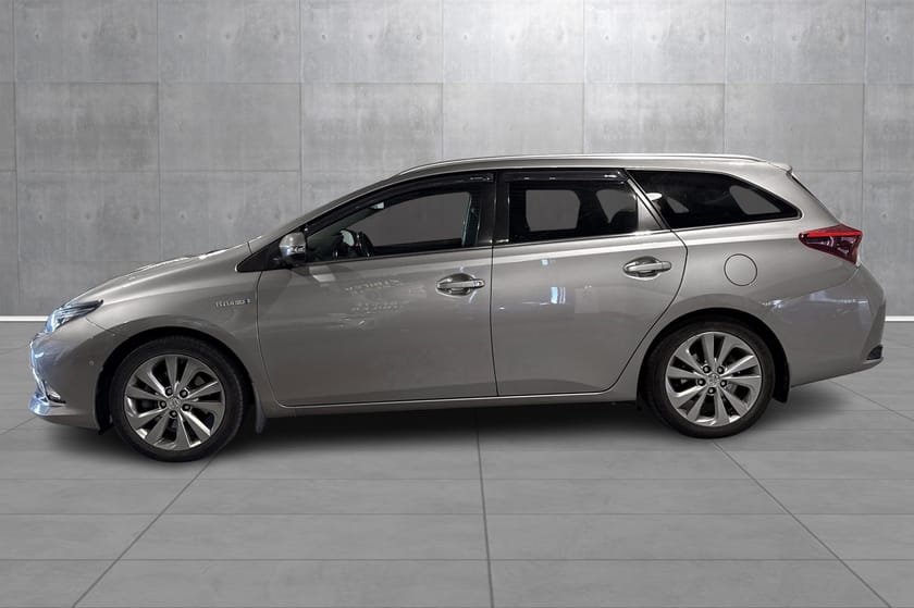 Bilde 2 av Toyota Auris Touring Sports Hybrid / / Executive /