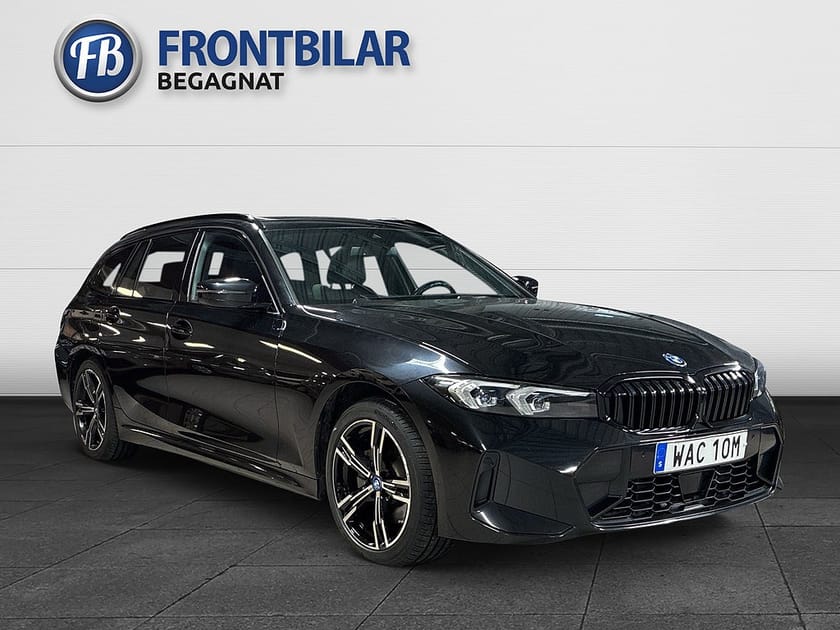 Bild 1 av BMW 330e xDrive Touring Touring/M Sport/Pano/El-Drag/Halvskinn
