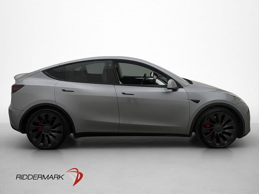 Bild 5 av Tesla Model Y Performance AWD MOMS Drag Autopilot Pano 360°