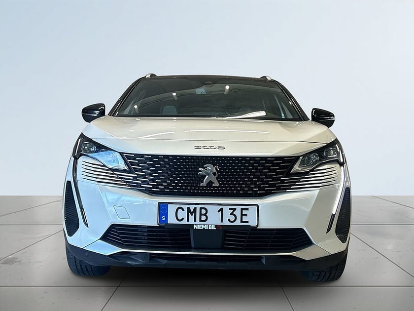 Bild 2 av Peugeot 3008 HYBRID4 300 GT Drag Panorama B-kamera CarPlay S&V-däck