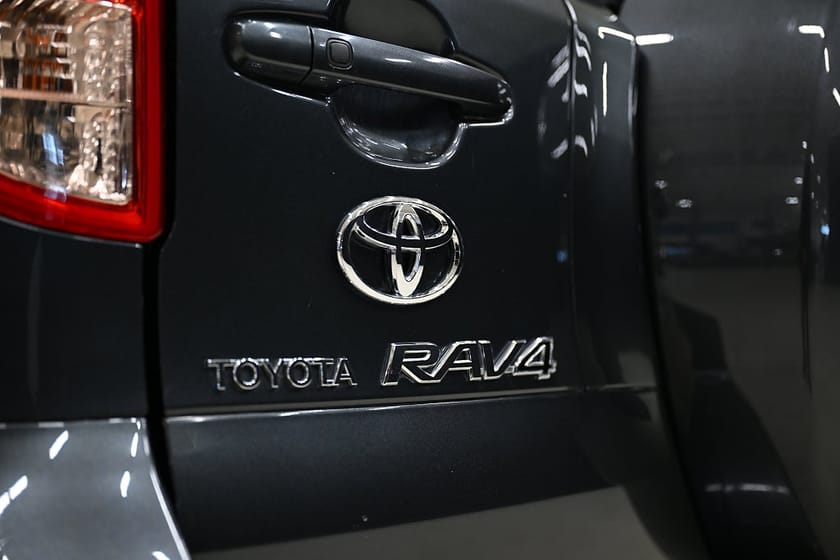 Bild 5 av Toyota RAV4 2.0 4x4 152HK Automat|Drag|GPS|Skinn|Lågmil|Kamkedja