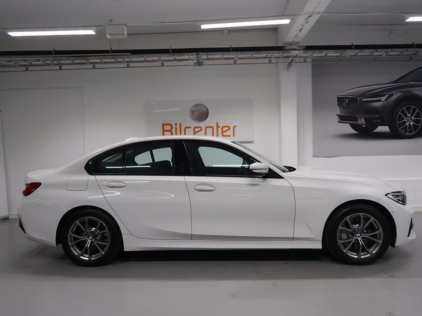 Bild 5 av BMW 330e Sedan Aut-V däck ingår-Drag-Navi-Carplay