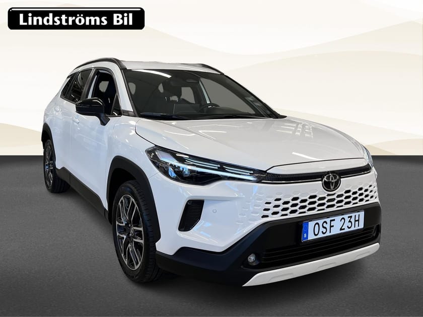 Bild 3 av Toyota Corolla Cross Hybrid AWD-i Style 2.0 197hk S&V-Hjul Moms