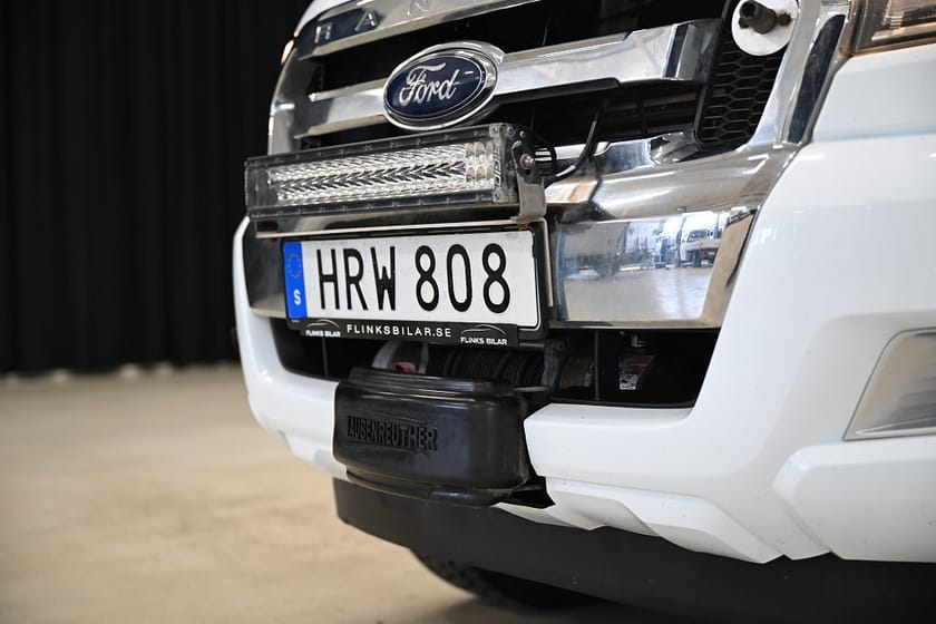Bild 3 av Ford Ranger SuperCab 160HK Automat|Kåpa|Inredd|Vinsch|Släde|Kamkedja|SeUtr!