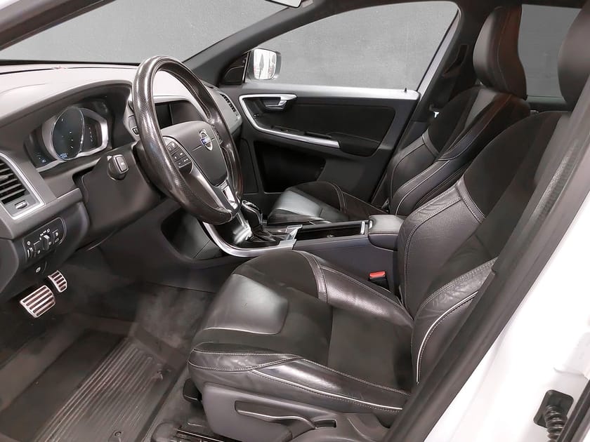 Bild 5 av Volvo XC60 D4 AWD Classic R-Design