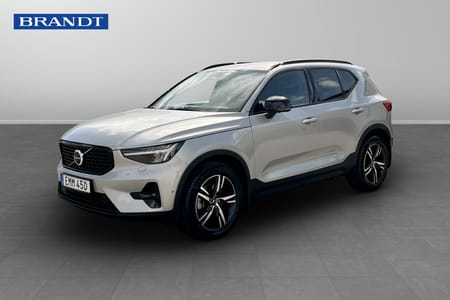 Volvo XC40 B3 FWD Bensin Plus Dark