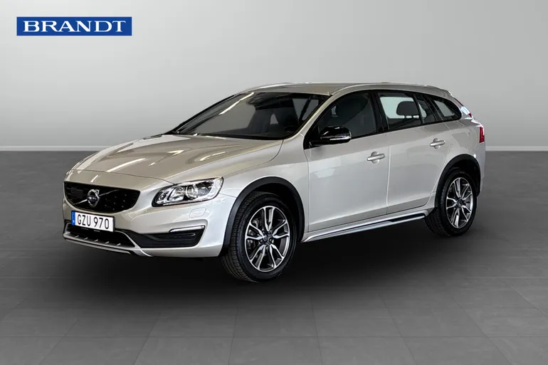 Volvo V60 Cross Country D4