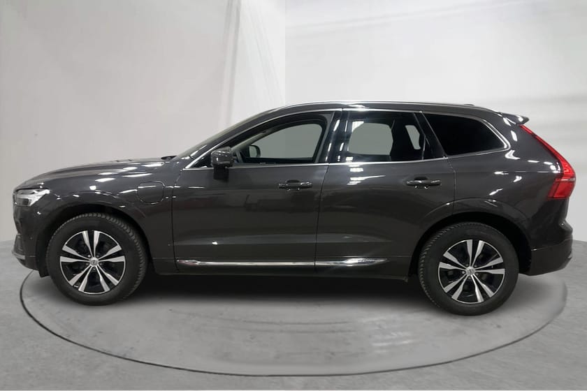 Bild 2 av Volvo XC60 T6 AWD Recharge (350hk) Core Drag Panorama
