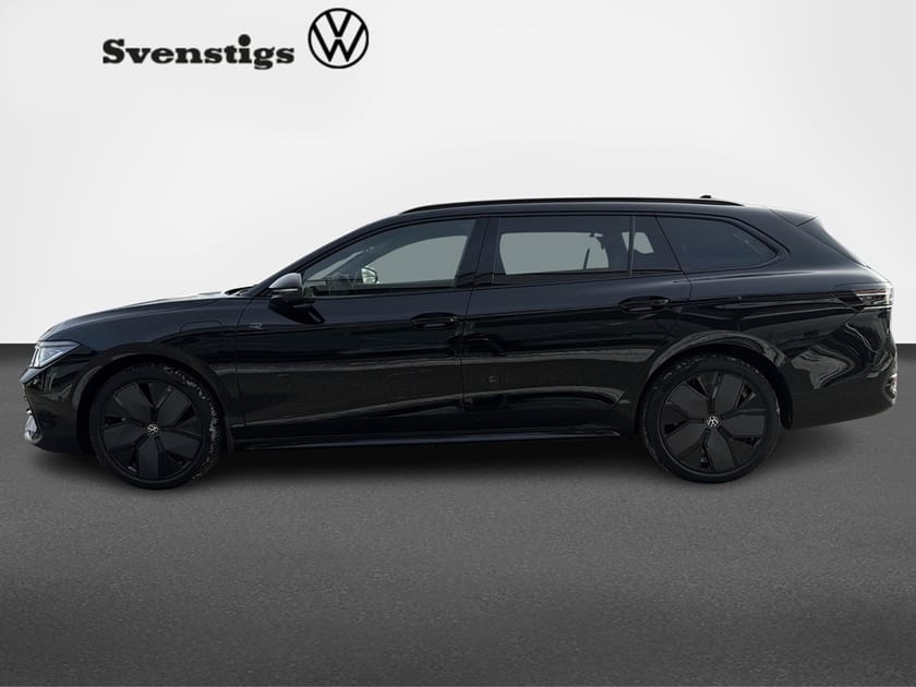 Bild 2 av Volkswagen Passat Variant eHybrid 272 R-Line Black Drag KAMPANJORD PRIS 574