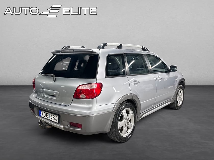 Bild 5 av Mitsubishi Outlander 2.4|MIVEC|AWD|INVECS-II|SPORT|SoV-DÄCK|NYBESIKTAD|FARTH