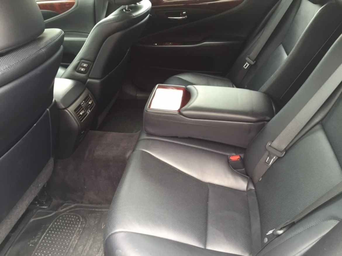 Lexus LS 460 4.6 V8 Automatic, 8-trins, 381ps, 2007
