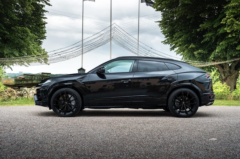 Bild 5 av Lamborghini Urus 4.0 V8 AWD 650hk Pano Drag HUD PPF Akrapovic Sensonum